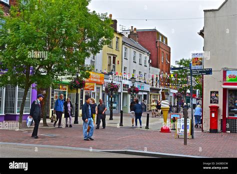 Poole High Street Hi Res Stock Photography And Images Alamy