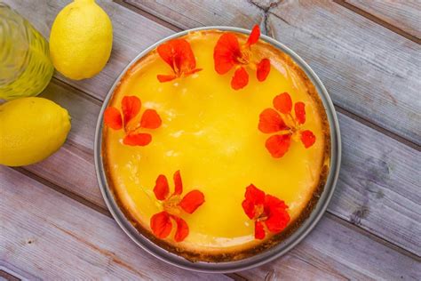 Limoncello Cheesecake (with a tart lemon glaze) - Hilda's Kitchen Blog