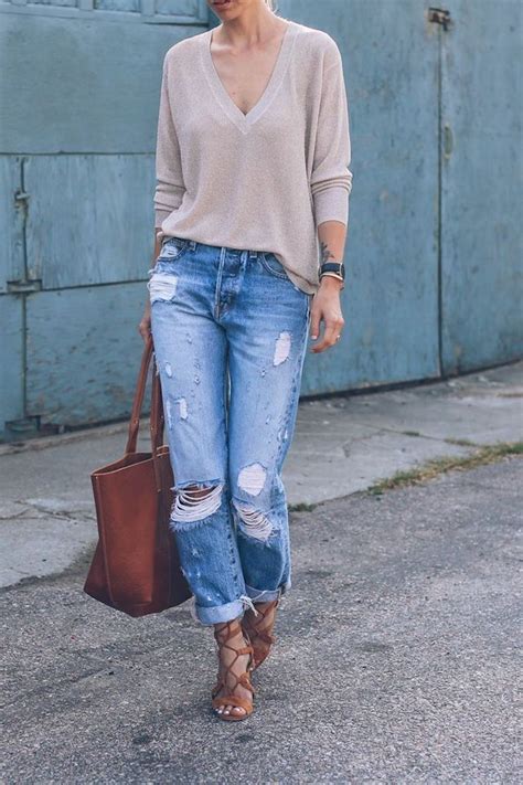 Ripped Jeans Outfit Ideas 29 Street Style Looks Stylecaster