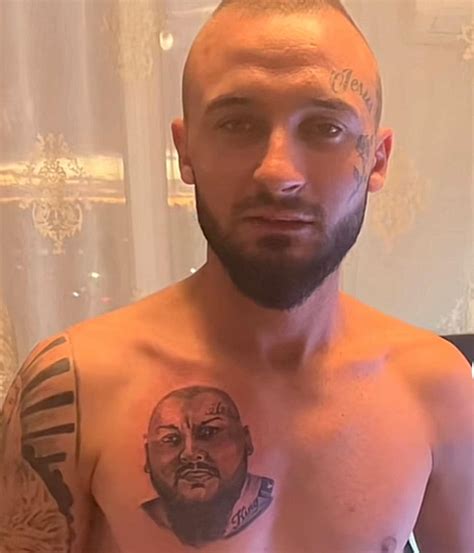 Dani Mocanu M Ndru C Oamenii I Tatueaz Chipul Lui Sunt I Voi