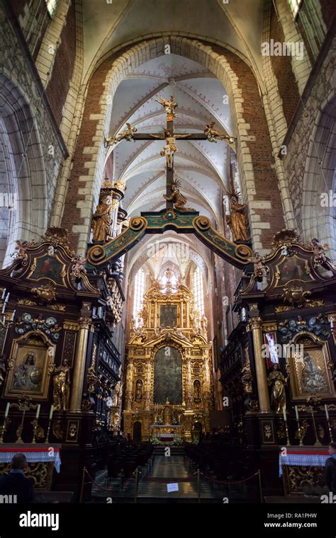 Corpus Christi Kirche Innenraum In Der Stadt Krakau Polen Hochaltar