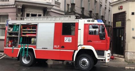 Gori Stan U Sarajevu Na Terenu Vatrogasci Do Lo Do Curenja Plina