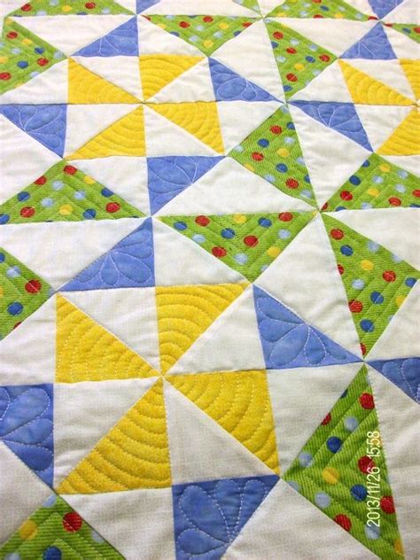 Pin By Carolyns Homesewn On Quilts Free Motion Quilt Designs