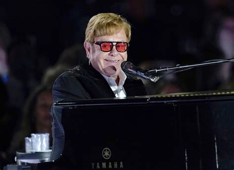 Elton John Entra En El Exclusivo Club Egot Tras Ganar Un Emmy Por La