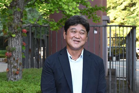 教え子の活躍を喜ぶ大谷徹氏（撮影・柳内 遼平） ― スポニチ Sponichi Annex 野球