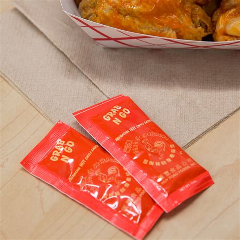 Huy Fong Gram Sriracha Hot Chili Sauce Packets Case