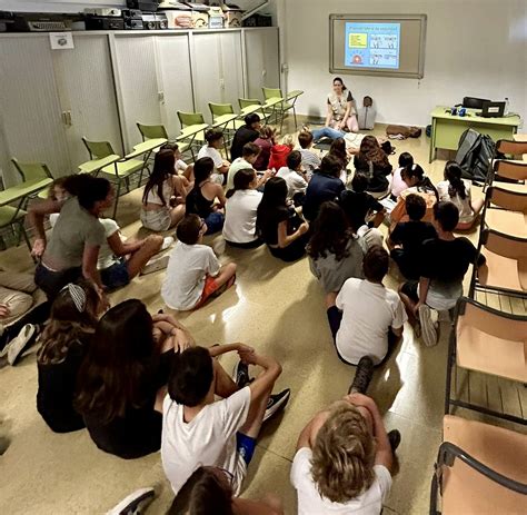 Solidaridad Enfermera Tenerife imparte formación al alumnado y