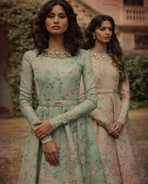 17 Sabyasachi Anarkali Dresses That Are BridalGoals For The New Age Bride