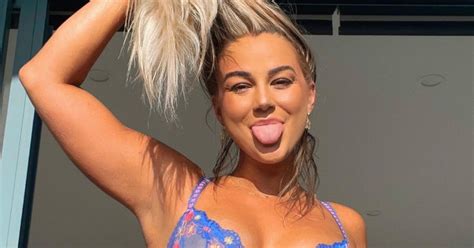 Bikini Babe Strips To Lingerie To Flaunt Weight Loss And Says She Feels A Million Bucks