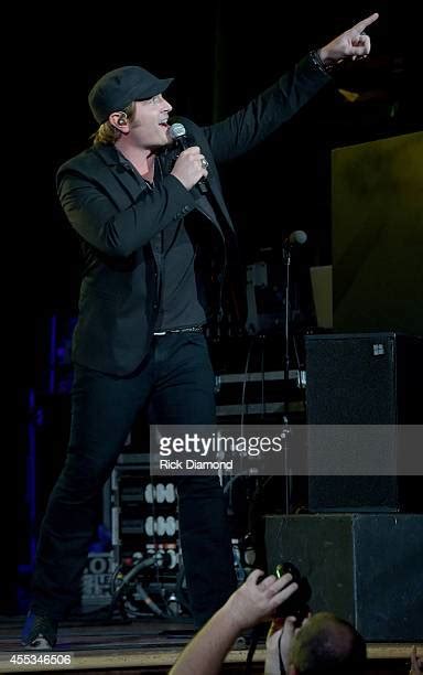 Jerrod Niemann Headlines Historic Ryman Auditorium Photos And Premium High Res Pictures Getty