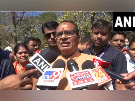 Congress And Rahul Gandhi Are Directionless Former Mp Cm Chouhan