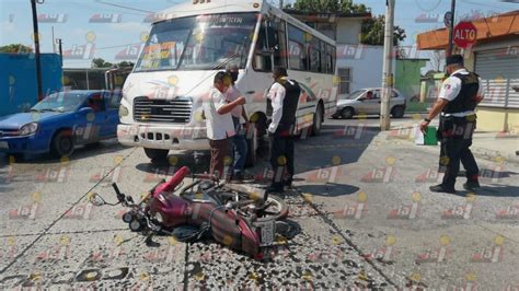 Camión Causa Accidente En El Barrio De Santa Lucía