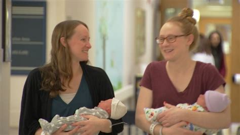 Sisters Give Birth At The Same Hospital Only Minutes Apart Nbc10