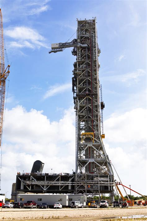 Mobile Launchers Crew Access Arm Successfully Tested Kennedy Space