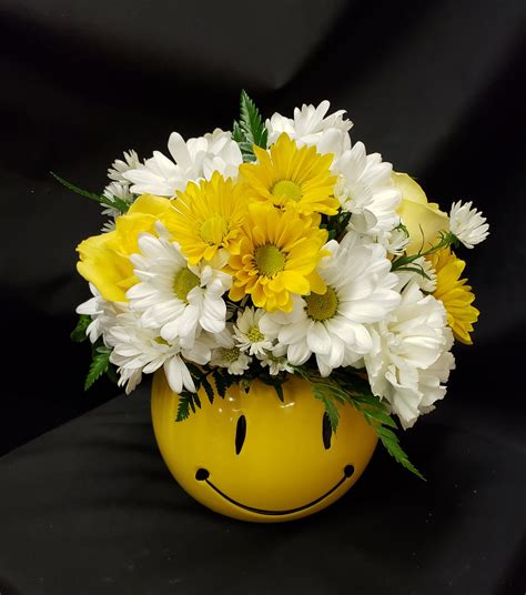 Smiley Bouquet Deluxe Shown In Cottleville MO The Potted Plant