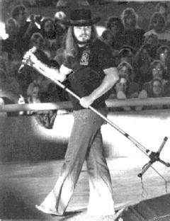 » Died On This Date (October 20, 1977) Ronnie Van Zant / Lynyrd Skynyrd ...