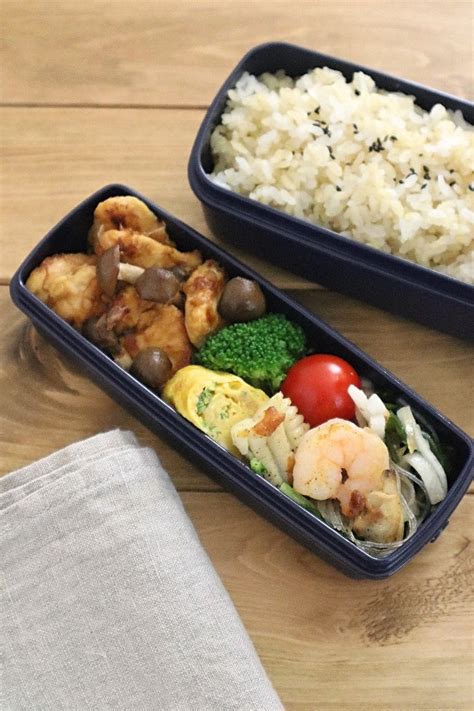 高校生弁当】ふっくら柔らか！鶏むね肉としめじのおかか炒め弁当♪ Fun Dining ～笑顔あふれる食卓に～ By Kaana57（佐藤加奈子）