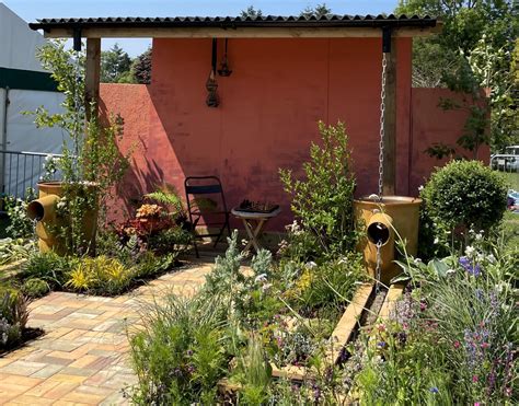 The Reflective Garden At The South Of England Show One Garden Brighton