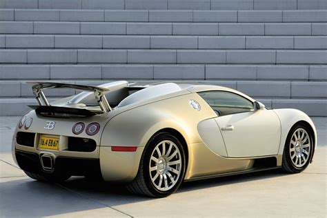 Bugatti Veyron Gold-colored - Picture 16082