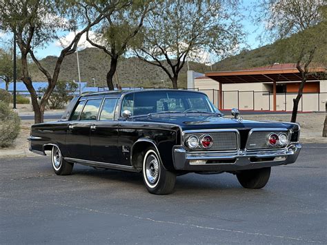 Crown Imperial Ghia Limousine Classic Promenade