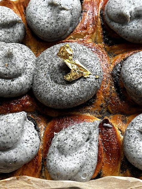 Black Sesame And Cardamom No Knead Milk Bread Buns Recipe By Kat Lieu