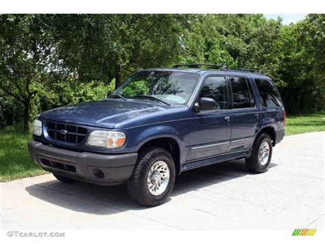 2000 Ford explorer colors