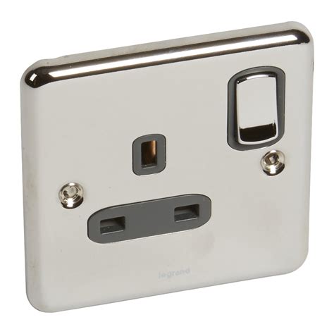 Synergy™ Authentic 1 Gang Switched Double Pole Socket Outlet 13a