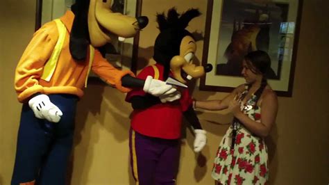 Goofy And Max In Walt Disney World Hollywood Studios Youtube