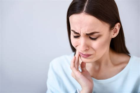 Dry Socket Symptoms 8 Signs You Should See A Dentist