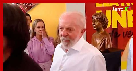 Lula Se Emociona Ao Inaugurar Escola Que Homenageia Neto Falecido Em