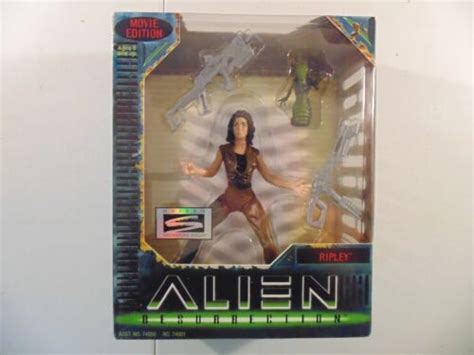 1997 Kenner Alien Resurrection Call And Ripley Action Figures Nip Ebay