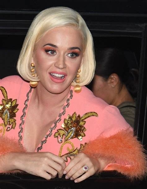 Katy Perry dévoile le sexe de son bébé de façon très originale Elle