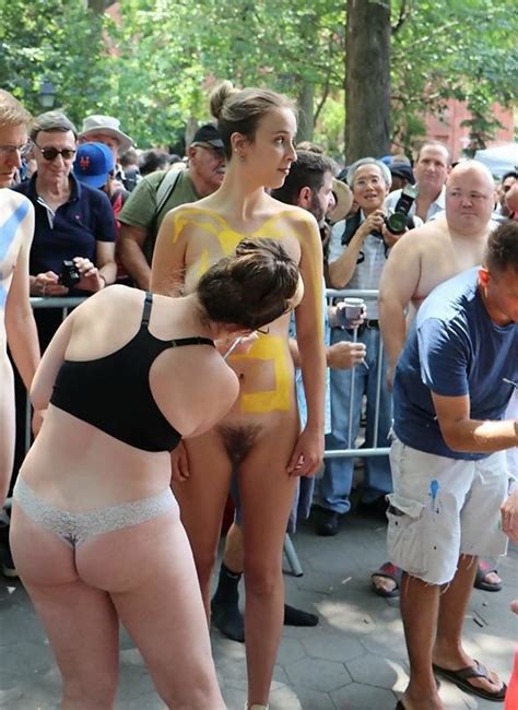 Nyc Central Park Body Painting