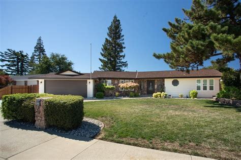 1630 Paula Dr Yuba City CA 95993 See Est Value Schools More