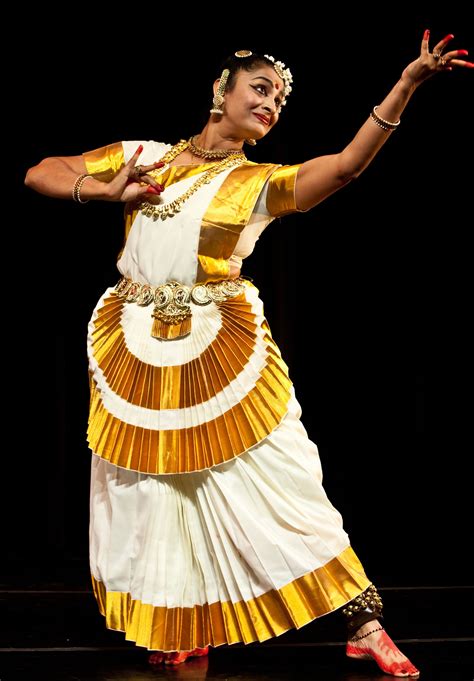 Mohiniyattam Wallpapers Wallpaper Cave