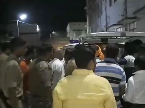 Patidars Shot Youth In The Head In Ballia बलिया में पटीदारों ने युवक