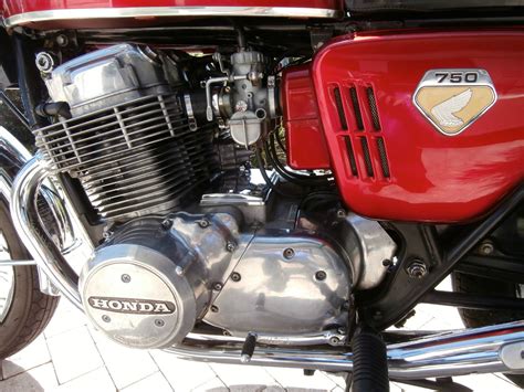 Honda CB750 Sandcast - Engine - Bike-urious