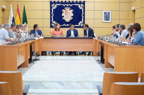 La Consejería y el Cabildo de Fuerteventura acuerdan trabajar para