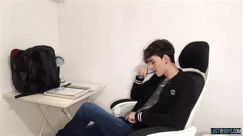 Vidéos porno Solo Gay xHamster