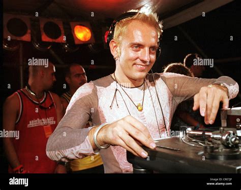 Love Parade 1996 Dj Sven Väth Stock Photo Alamy