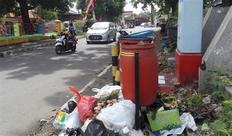 Libur Lebaran Volume Sampah Meningkat