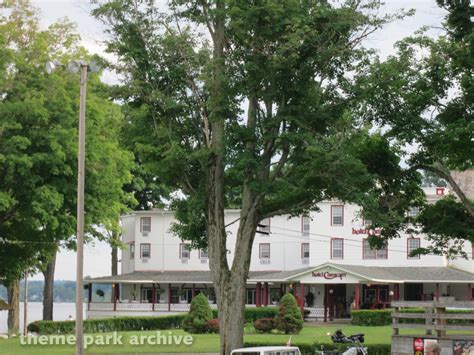 Hotel Conneaut at Conneaut Lake Park | Theme Park Archive