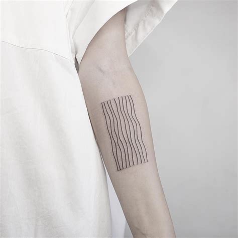 Wavy Lines By Mateutsa In 2020 Belly Tattoos Forearm Tattoos