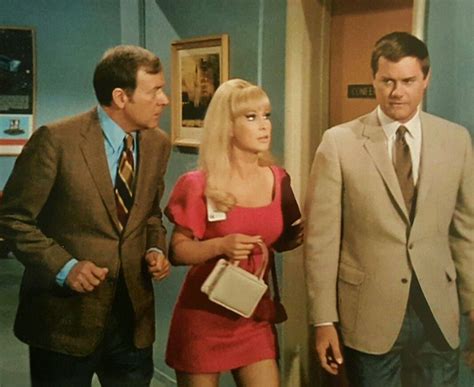 I Dream Of Jeannie Season 5 Episode The Wedding 1969 1970 I Dream Of Jeannie Dream Of