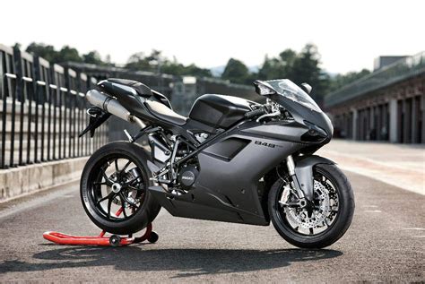 Ducati Monster S2R Custom DUCATI 848 EVO Dark Specs 2013 2014