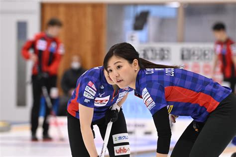 【カーリング】ロコ・ソラーレ逆転で決勝進出 藤沢五月ドローショットを修正「調子は上々」 スポーツ写真ニュース 日刊スポーツ