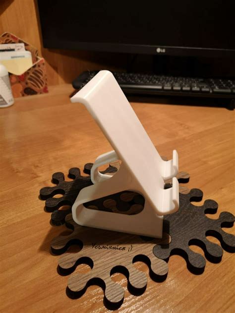 Free Stl File Phone Holder 📞・3d Printing Template To Download・cults