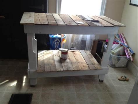 DIY Rustic Pallet Kitchen Island | 101 Pallets