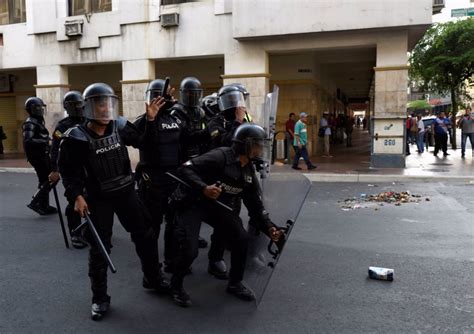 Registrados Enfrentamientos Entre Militares Y Polic As En Guayaquil