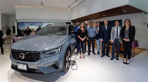 Volvo Car México y Novartis México crean alianza para la transformación